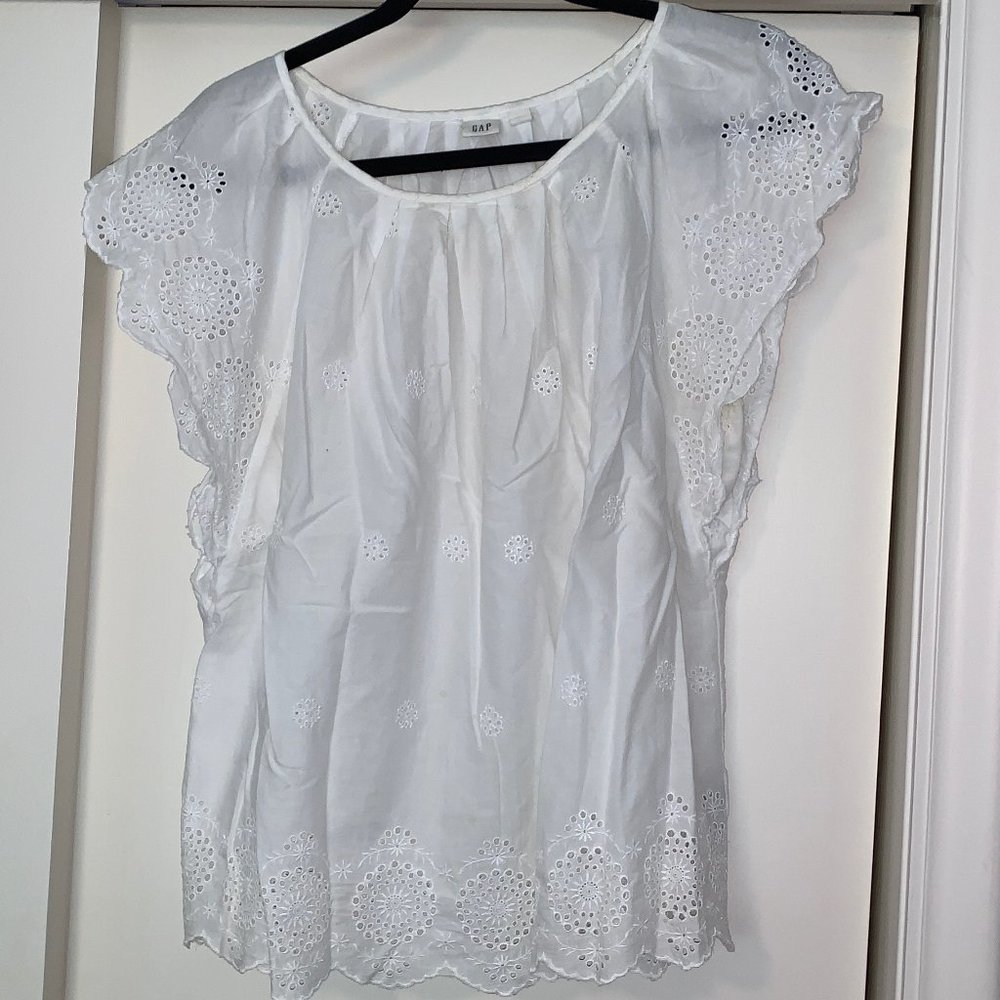 GAP white embroidered eyelet top
